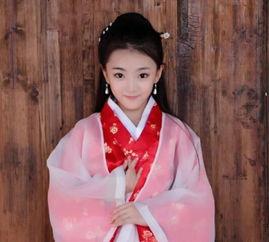 陶奕希的哥哥 照片,揭秘明星家族的帅气基因